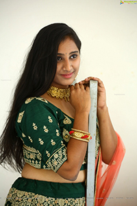 Sahana at Bari Trailer Launch