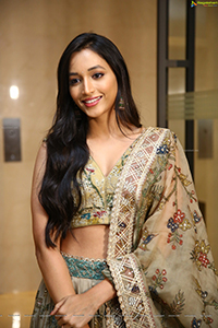 Srinidhi Shetty HD Stills