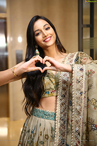 Srinidhi Shetty HD Stills