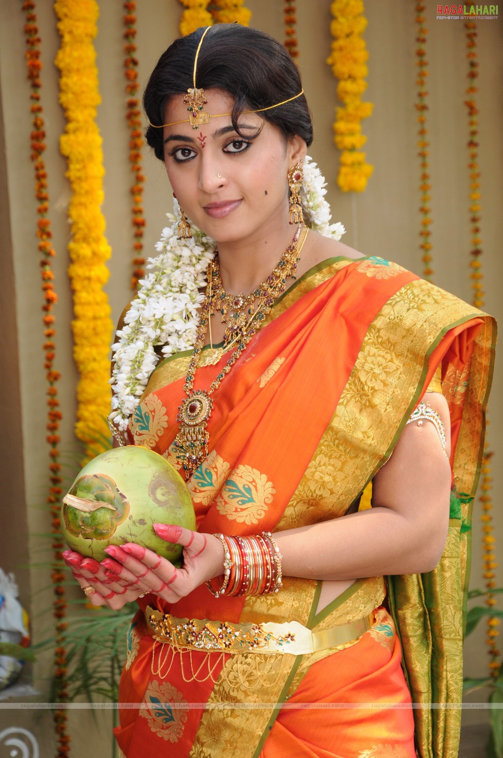 Anushka Shetty Panchakshari Movie Stills, HD Gallery, Images