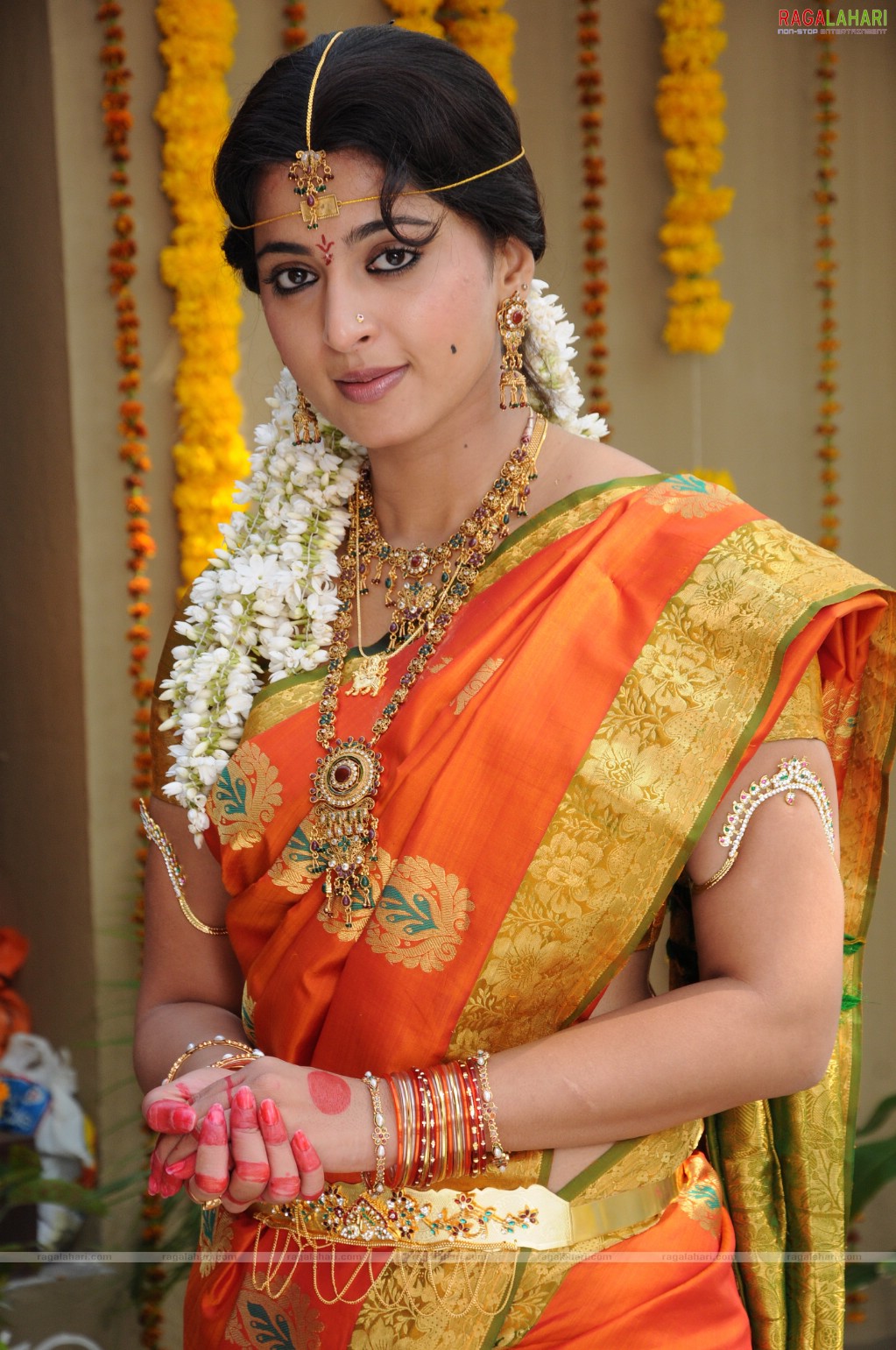 Anushka Shetty Panchakshari Movie Stills, HD Gallery, Images