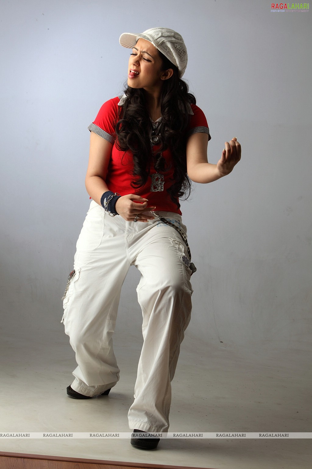 Charmi Stills From Sye Aata