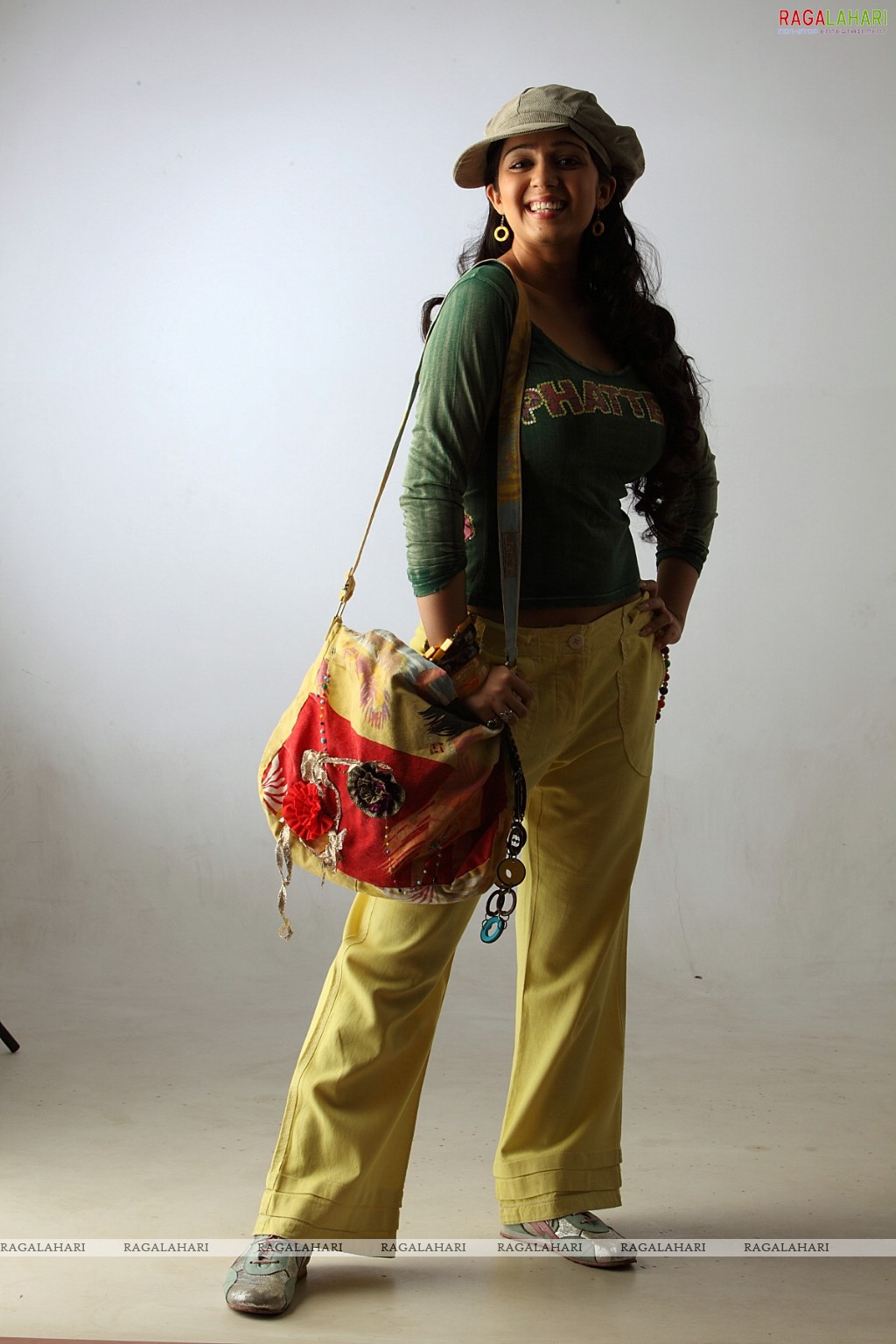 Charmi Stills From Sye Aata