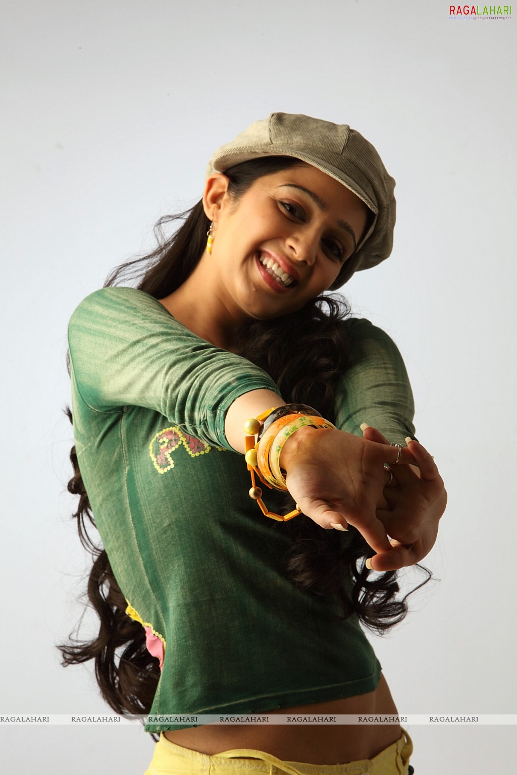 Charmi Stills From Sye Aata