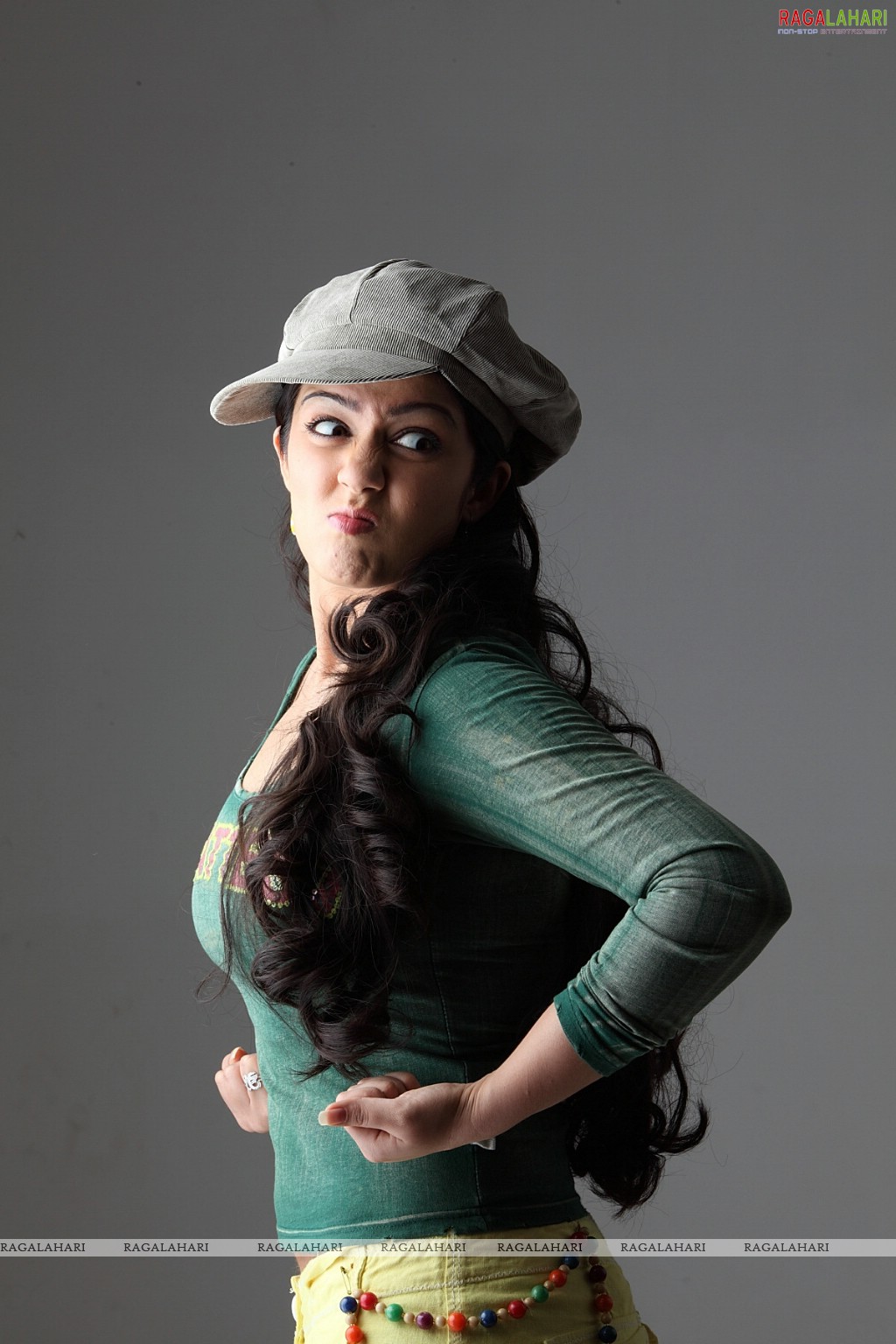 Charmi Stills From Sye Aata