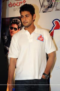 Mahesh Babu Thums Up Khaleja