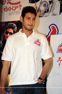 Mahesh Babu Thums Up Khaleja