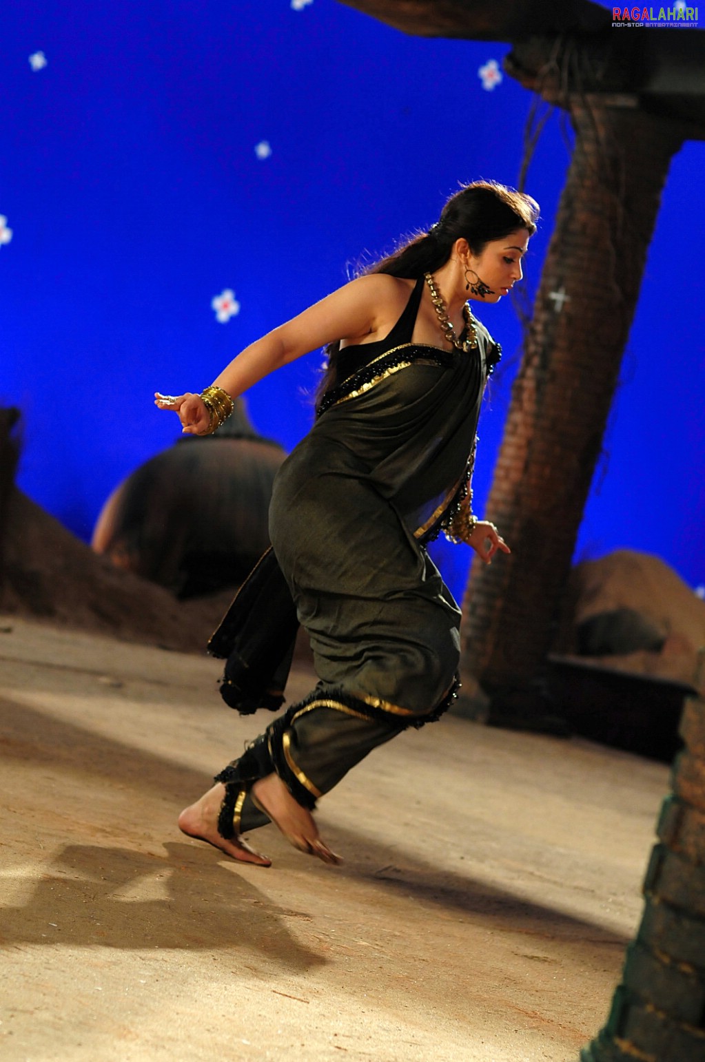 Charmi dancing in a Black Saree in Nagaram Nidrapothunna Vela - HD Gallery, Images