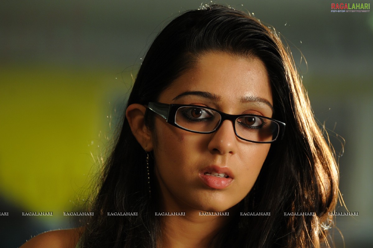 Charmi Kaur HD Photo Gallery, Images