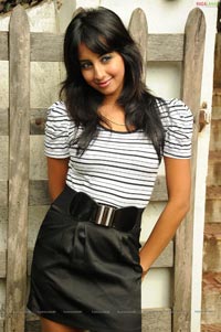 Sanjjanaa at Mugguru Press Meet