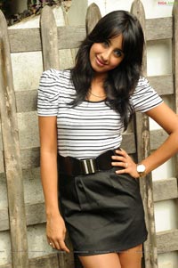 Sanjjanaa at Mugguru Press Meet