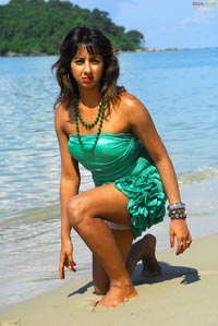 Sanjjanaa Photo Gallery from Mugguru