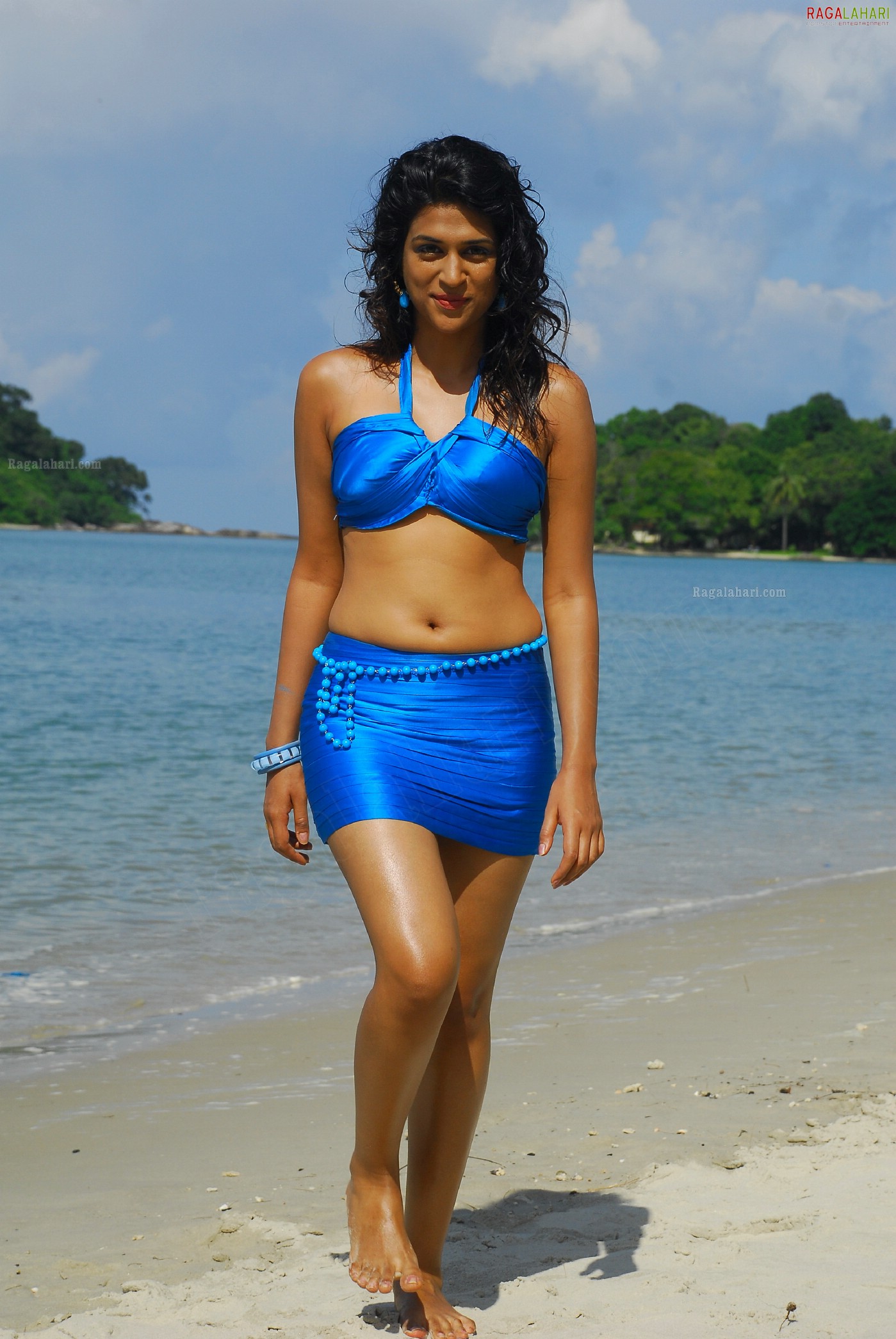 Shraddha Das (Posters)