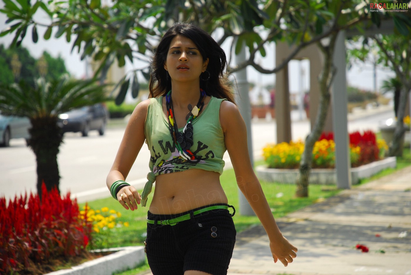 Shraddha Das (Posters)