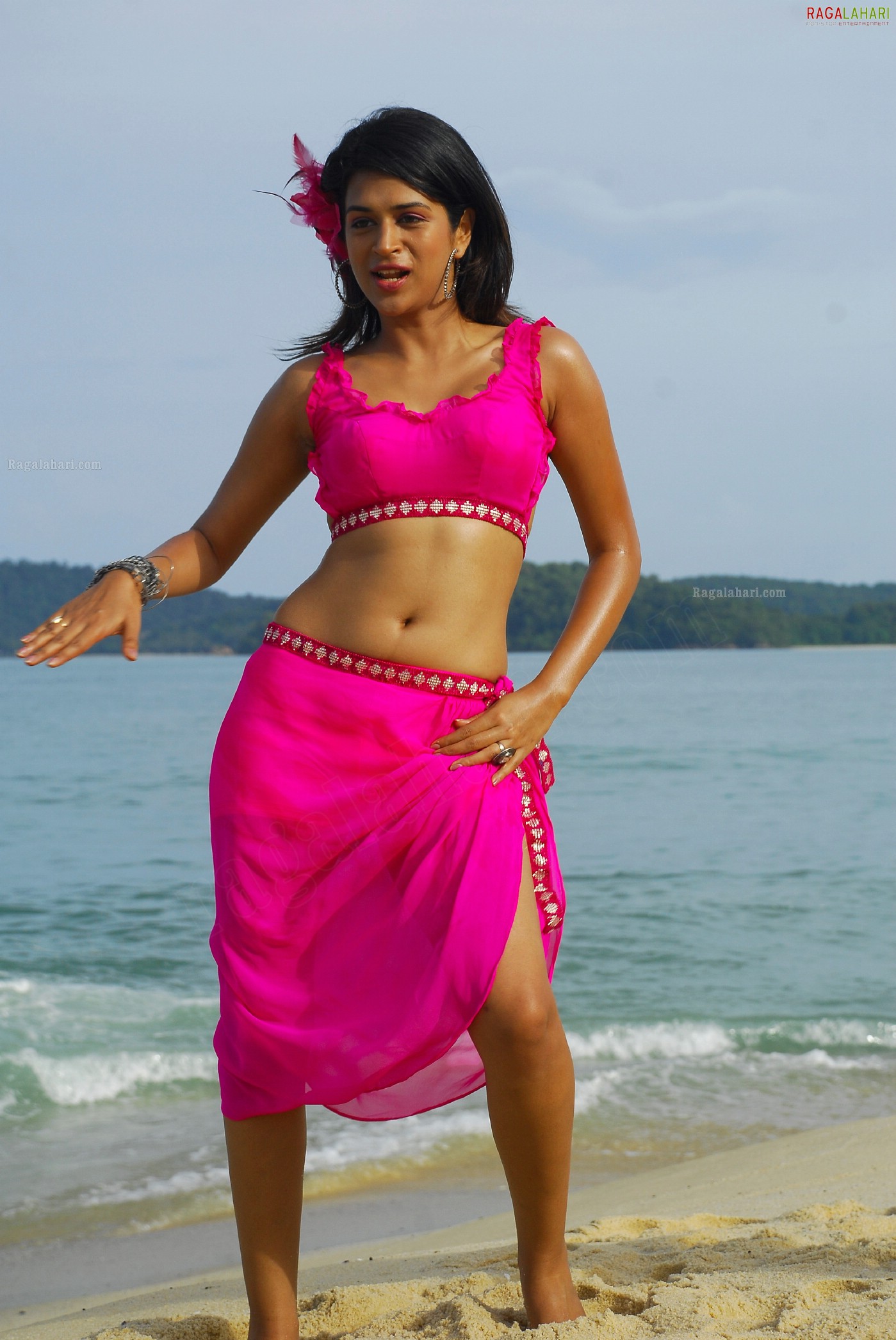 Shraddha Das (Posters)