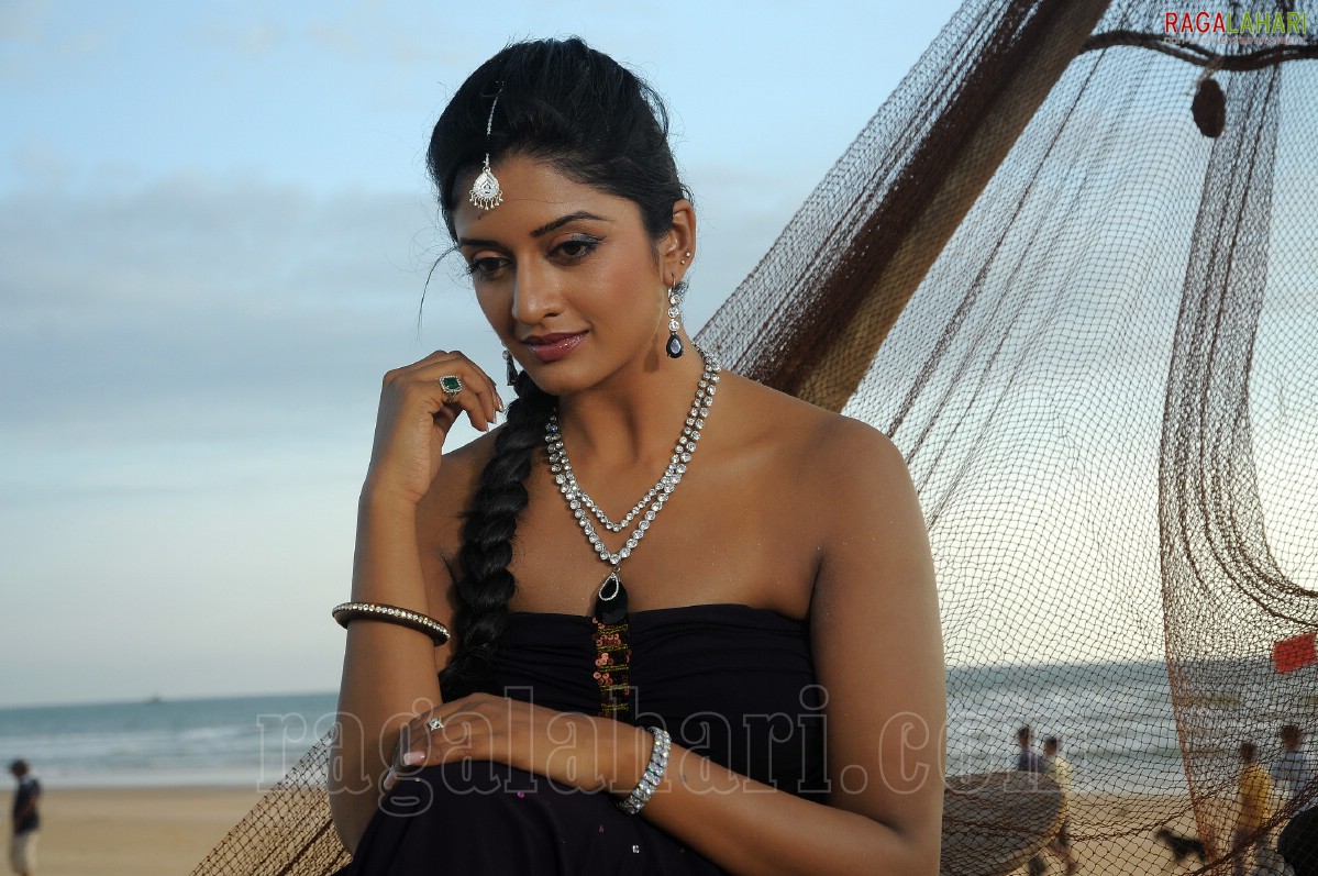 Vimala Raman (Hi-Res)