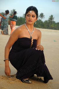 Vimala Raman in Beach