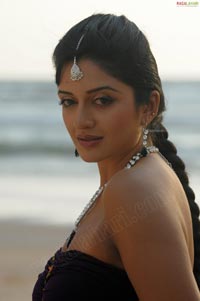 Vimala Raman in Beach