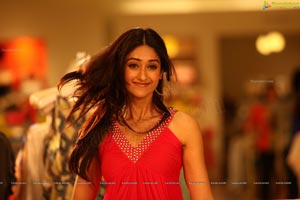 Ileana in Midriff Dress