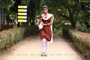 Amala Paul in Nayak HD Photos