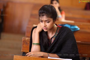 Amala Paul in Nayak HD Photos