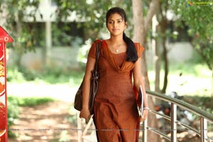 Amala Paul in Nayak HD Photos