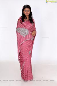 Beautiful Model Rakshitha in Saree