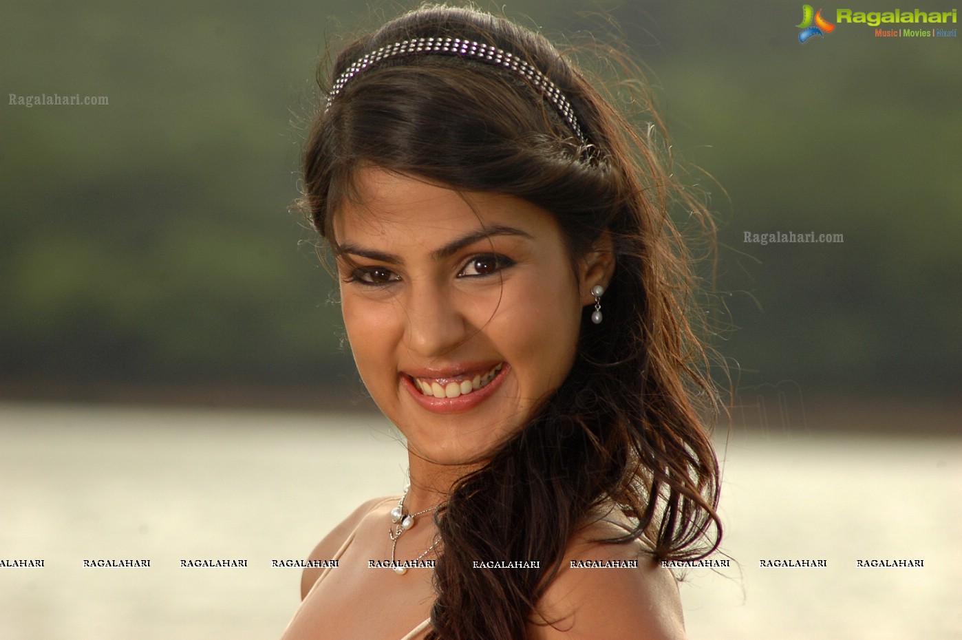 Rhea Chakravarthi in Nightgown, Photo Gallery, Images