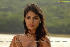 Beautiful Ria Chakravarthi