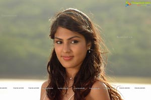 Beautiful Ria Chakravarthi