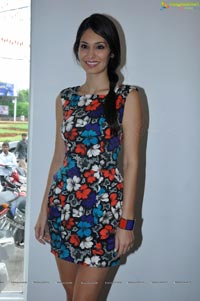 Indian Brazilian Model Bruna Abdullah