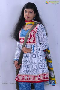 Sivapuram Heroine Saniya Photos