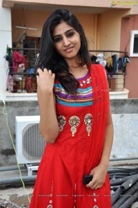 Model Shamili at Hiya Designer Jewellery Extended Showroon