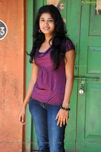 Railway Station Heroine Suneeta