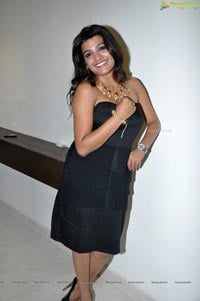 Beautiful Tashu Kaushik in Black Dress