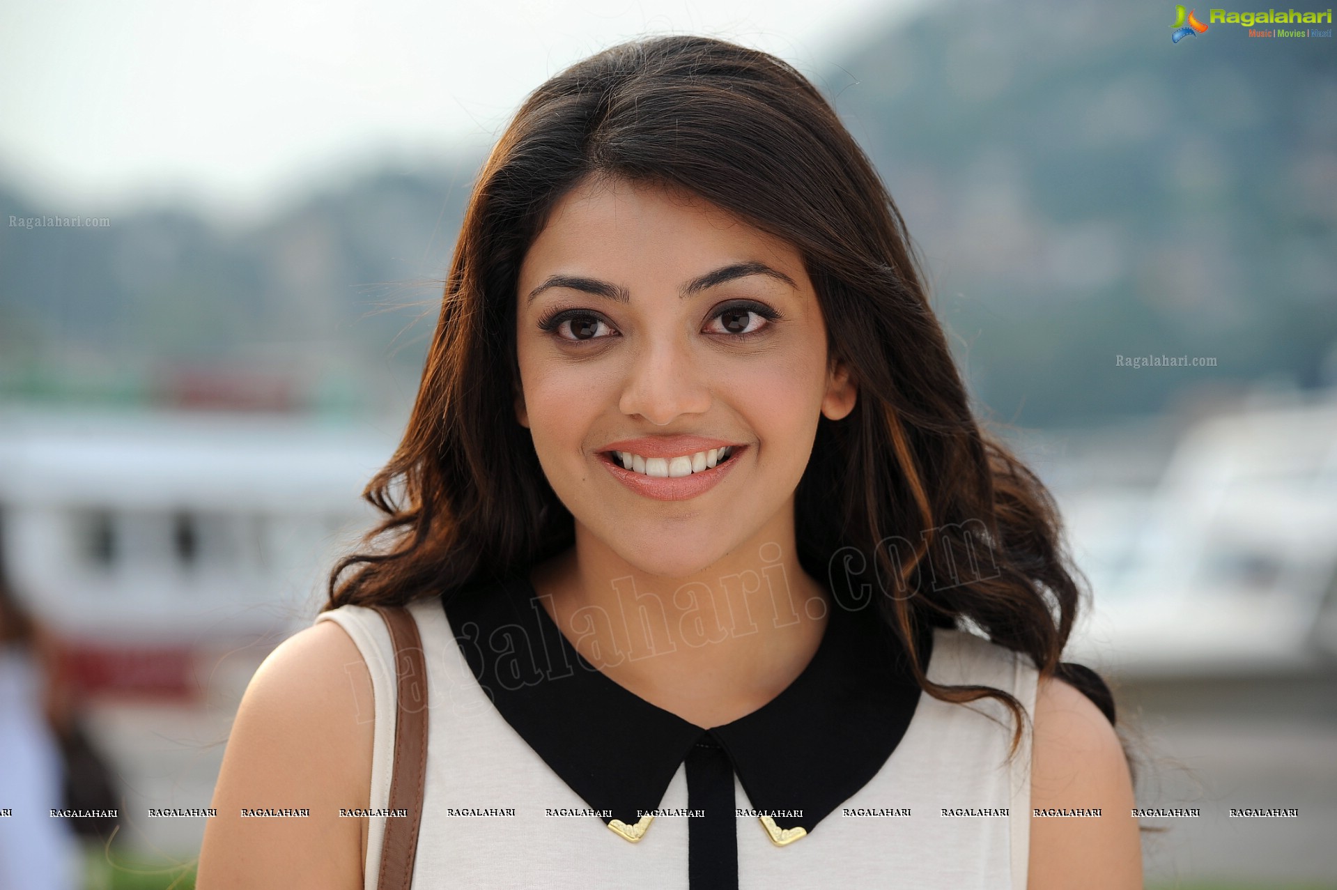 Kajal Agarwal in Sleeveless Dress, HD Photo Gallery, Images