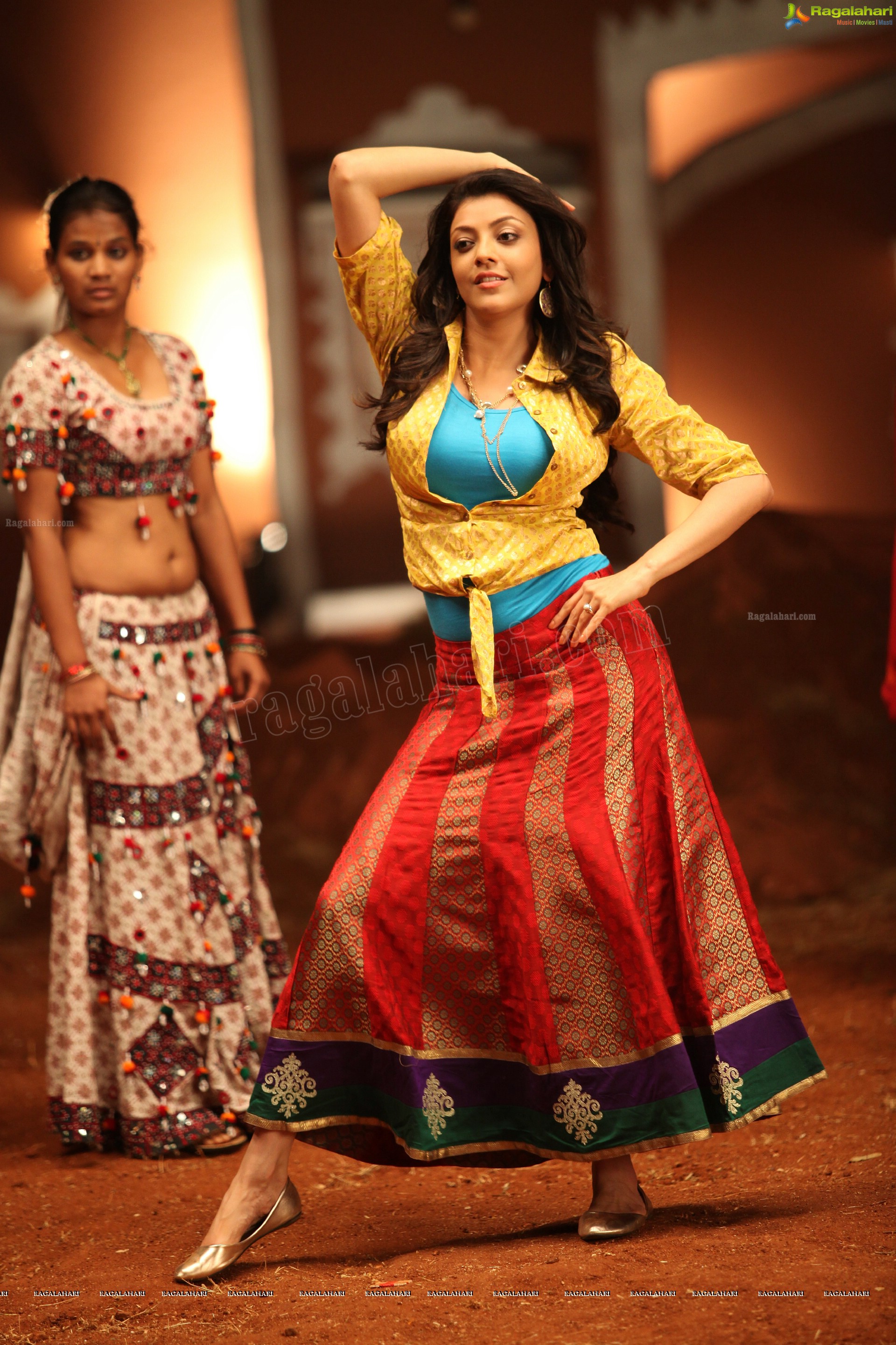 Kajal Aggarwal Dancing Stills From Sarocharu Movie, Super High Definition Photos