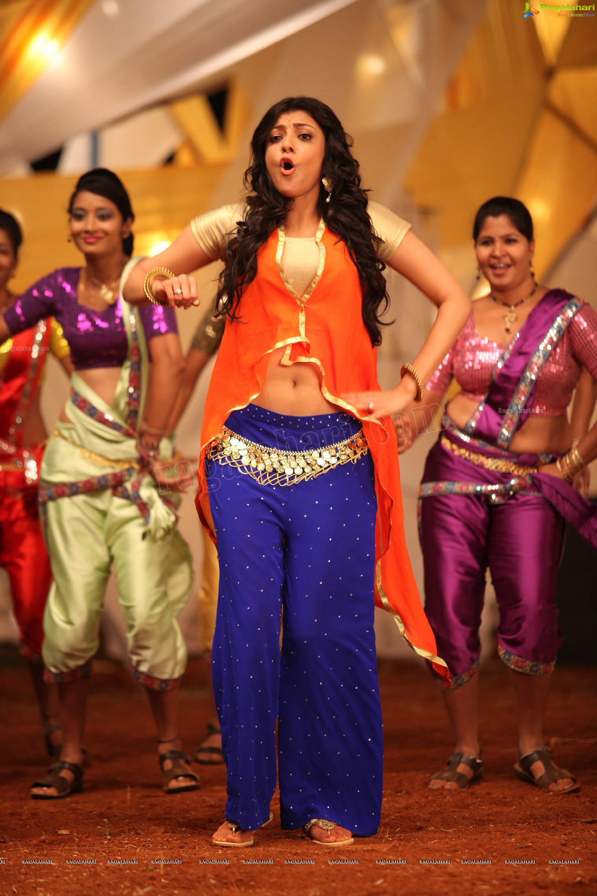 Kajal Aggarwal Dancing Stills From Sarocharu Movie, Super High Definition Photos