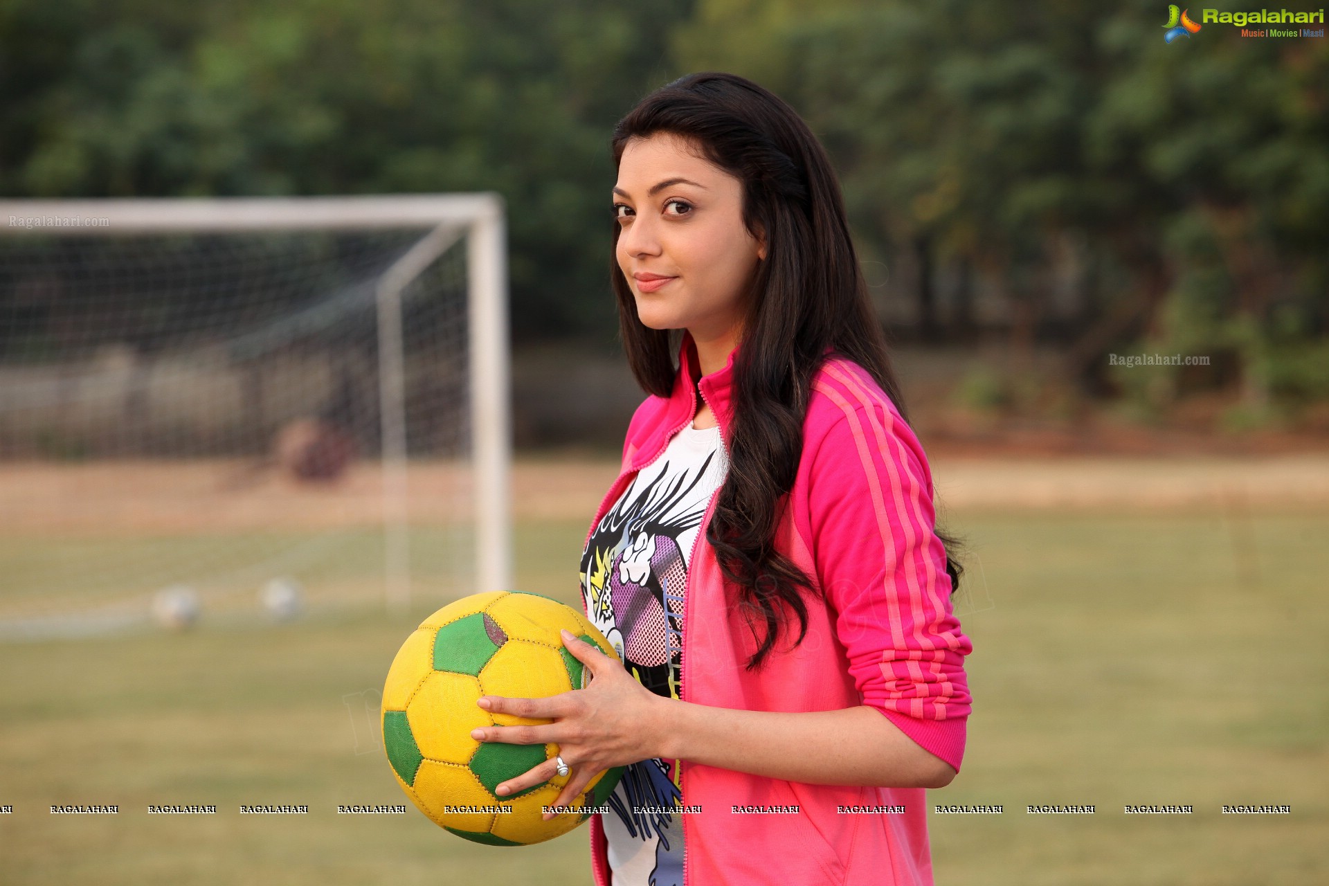 Kajal Agarwal Stills From Sarocharu Movie, Photos, HD Gallery, Images