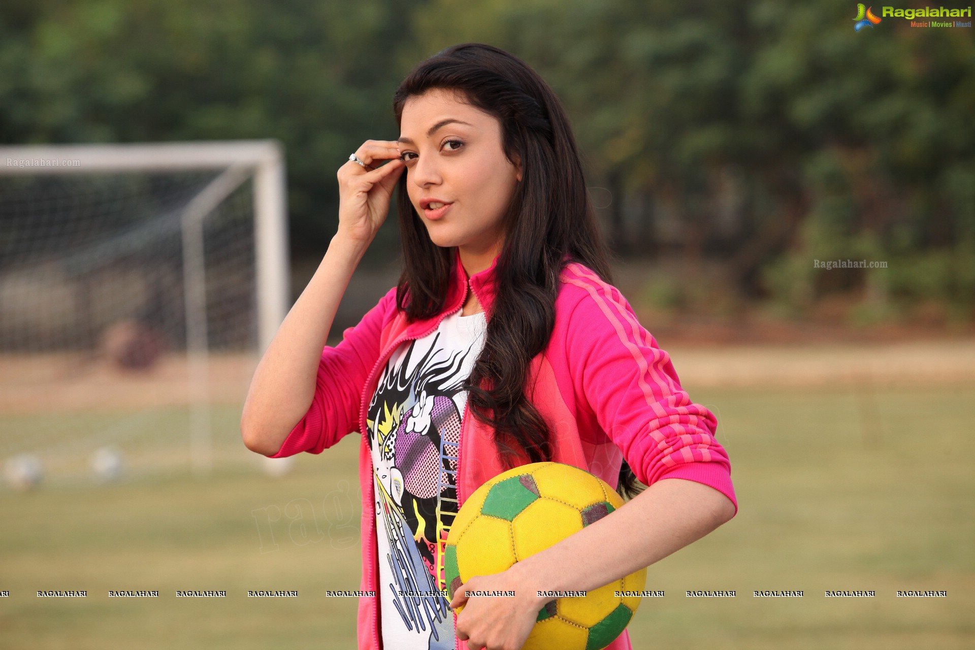 Kajal Agarwal Stills From Sarocharu Movie, Photos, HD Gallery, Images