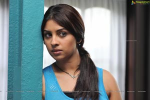 Richa Gangopadhyay Hot in Sarocharu