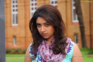 Richa Gangopadhyay Hot in Sarocharu