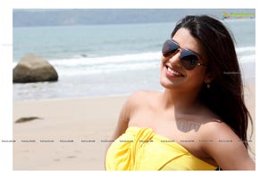 Tashu Kaushik Exclusive Unseen Hot Photos