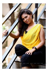 Telugu Girl Aishwarya Hot Wallpapers