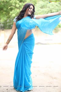 Beautiful Tashu Kaushik in Blue Saree