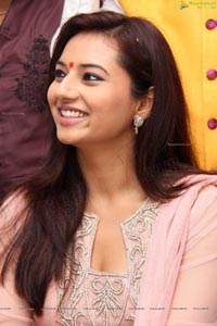 Beautiful Isha Chawla in Pink Dress - High Resolution Photos