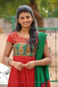 Telugu Heroine Hasika