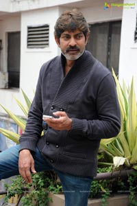 Jagapathi Babu posing with Old Beard