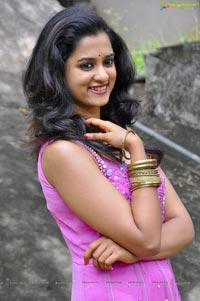 Lovers Heroine Nandita