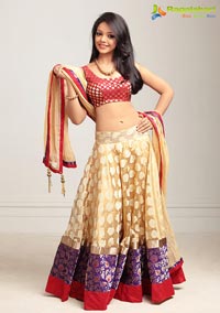 Model Nithya Shetty Photos